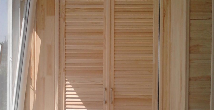 Внутреняя отделка балконов натуральными материалами: вагонка деревянная Днепропетровск